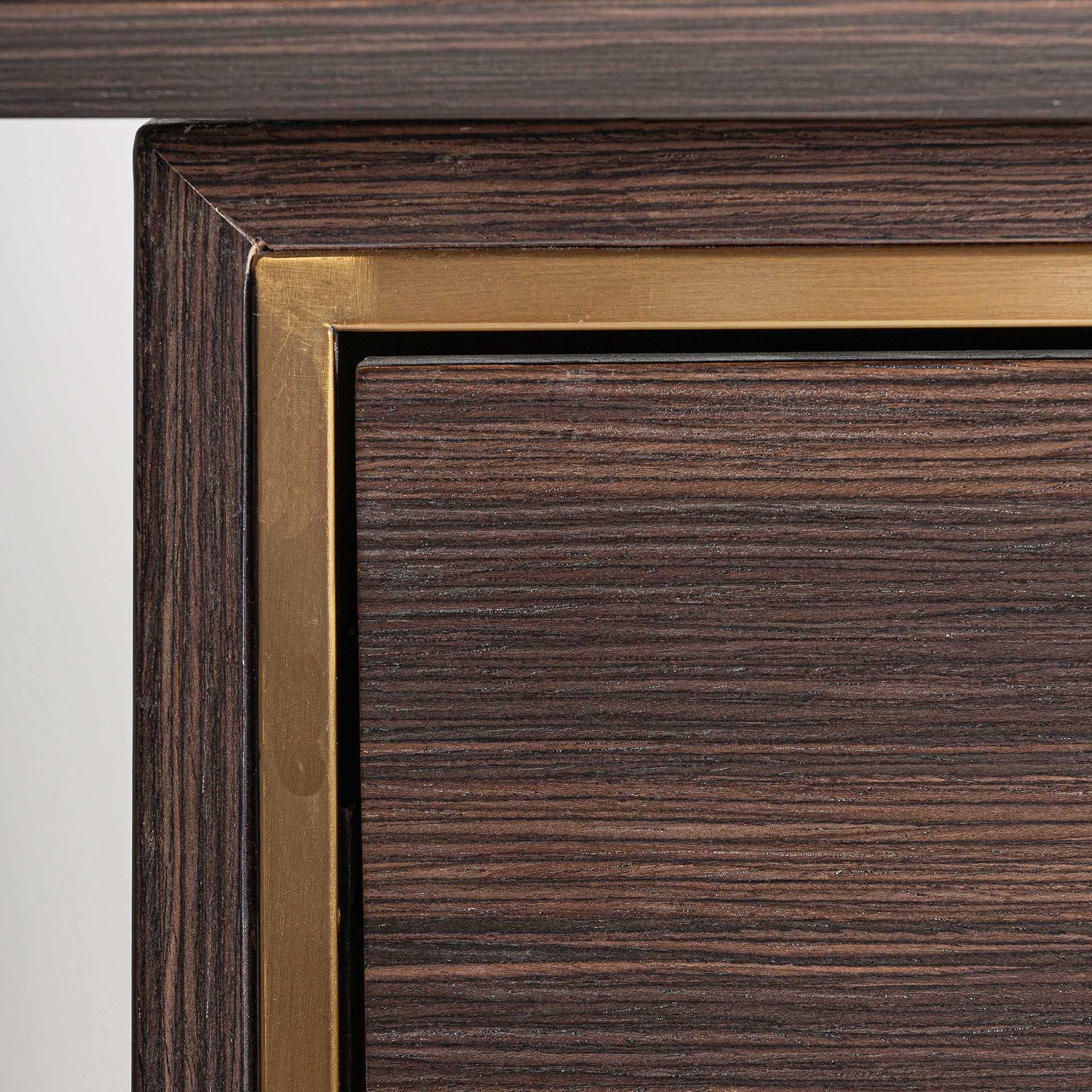 CHEB DESK